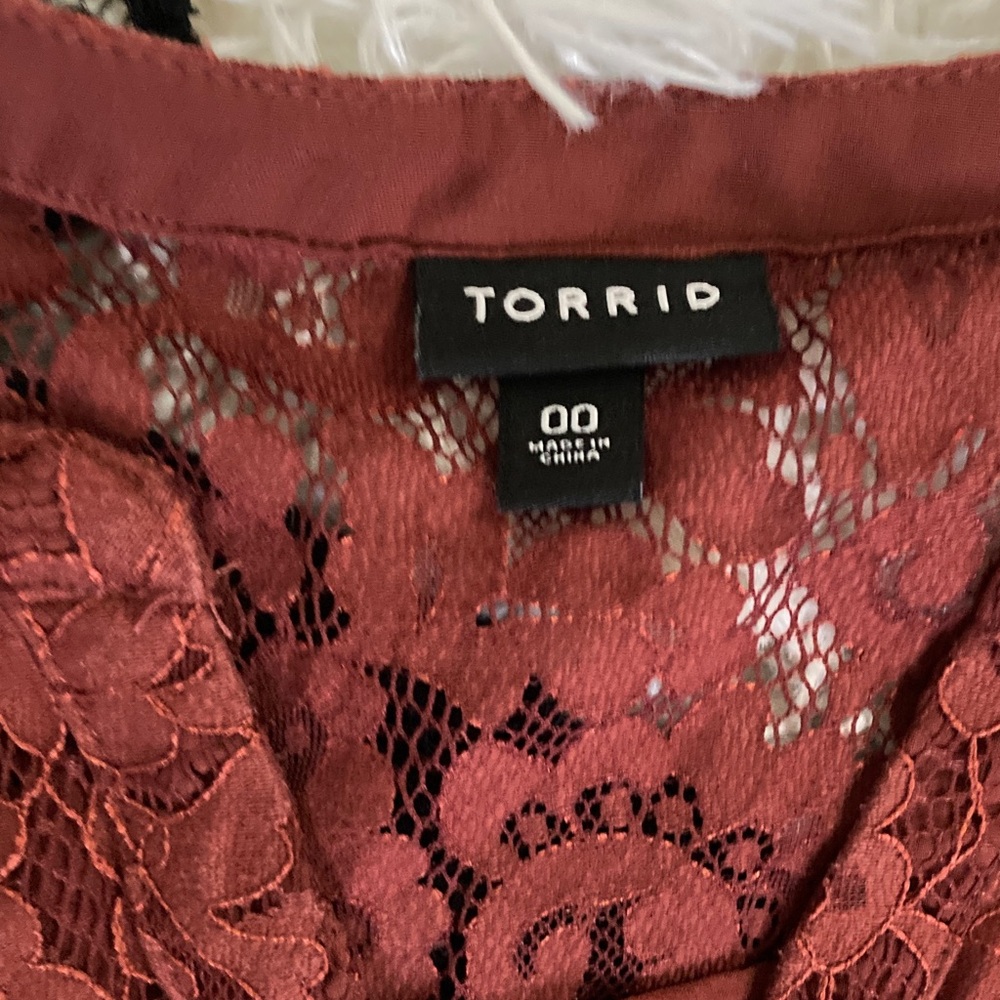 Torrid Lot of 2 Lace Blouses - Picture 4 of 9